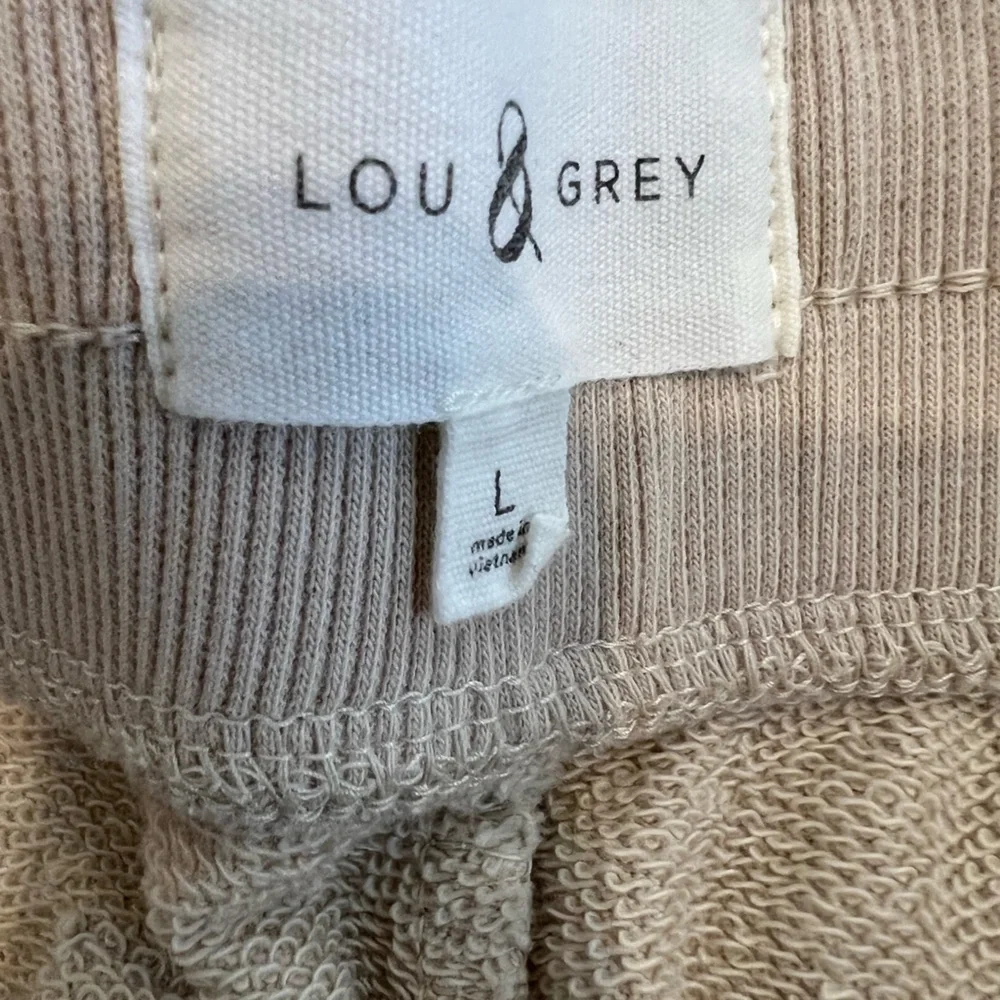 Lou & Grey top and pants leisure sweat set. Size L. Ski and winter embroidered. - Picture 11 of 16